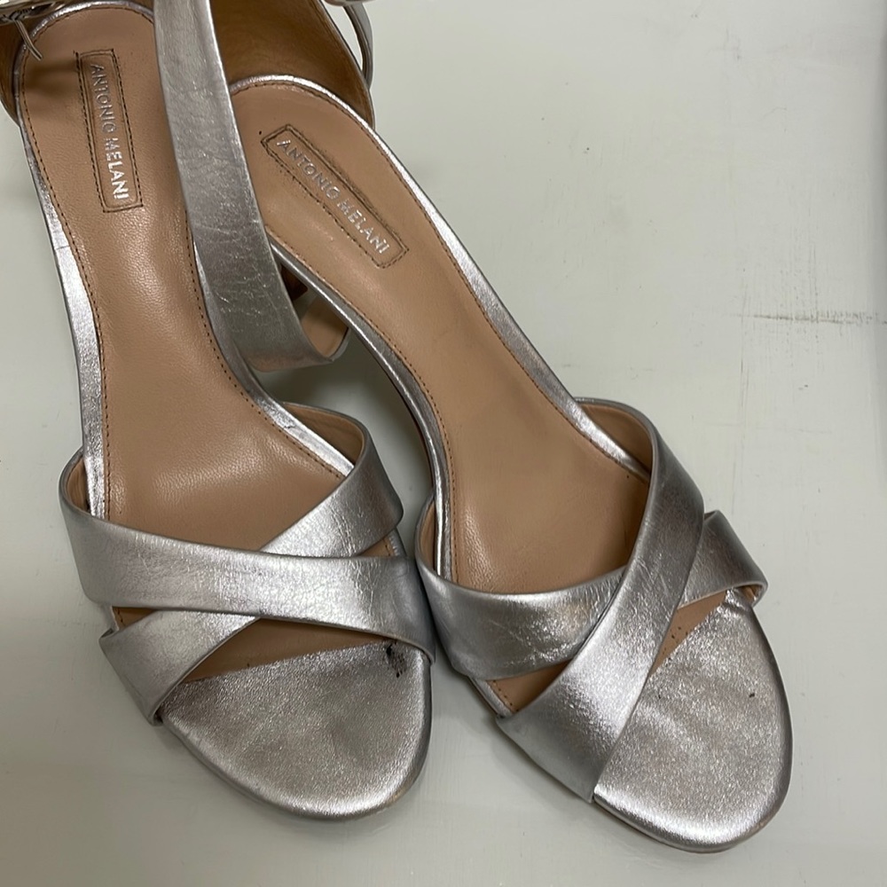 stunning silver antonio melani low heels